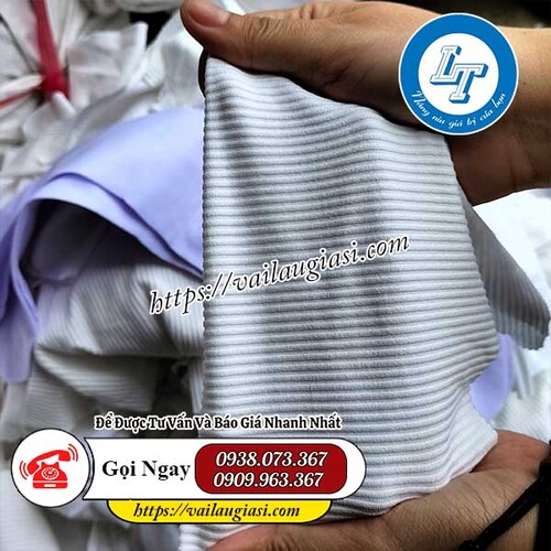 Giẻ lau trắng cỡ nhỏ có độ co giãn, thấm hút cao Giẻ lau trắng cỡ nhỏ có độ co giãn, thấm hút cao