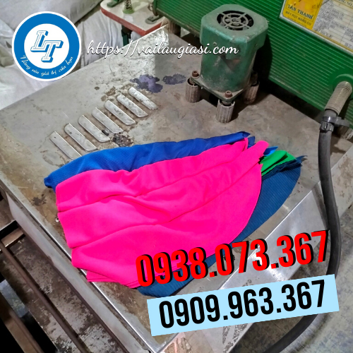 Giẻ lau giá rẻ trong ngành vệ sinh công nghiệp Giẻ lau giá rẻ trong ngành vệ sinh công nghiệp