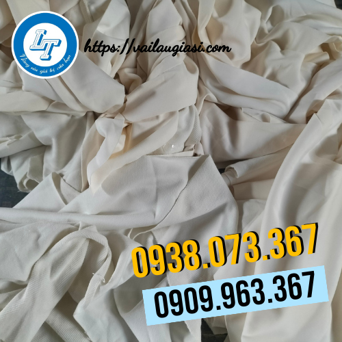 Giẻ lau trắng sỉ số lượng đầu tấn Giẻ lau trắng sỉ số lượng đầu tấn