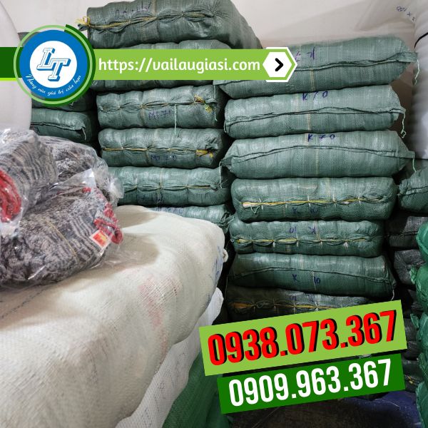 Găng tay len muối tiêu hàng sẵn tại kho Găng tay len muối tiêu hàng sẵn tại kho