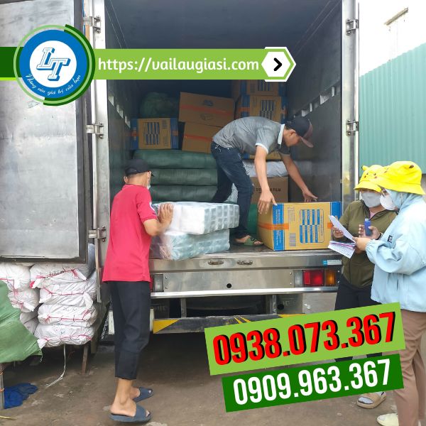 Hỗ trợ giao sỉ giấy vệ sinh cho khách Hỗ trợ giao sỉ giấy vệ sinh cho khách