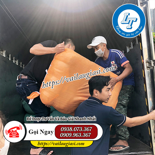 Hỗ trợ giao vải vụn nhiều màu cho khách Hỗ trợ giao vải vụn nhiều màu cho khách