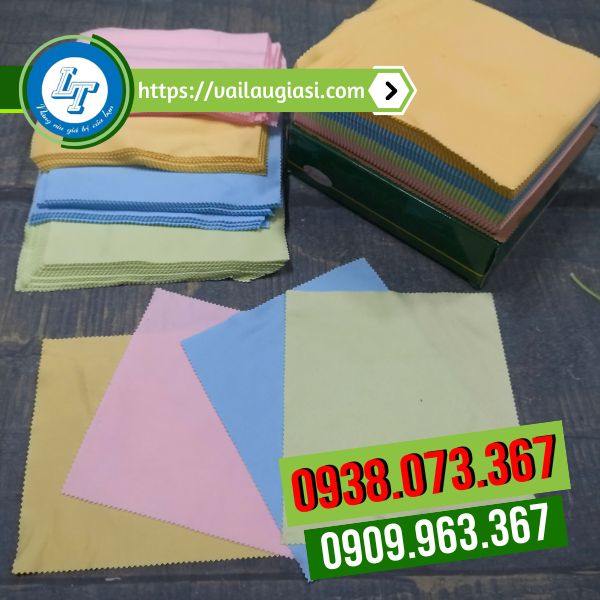 Khăn lau mắt kình hộp 100 cái Khăn lau mắt kình hộp 100 cái