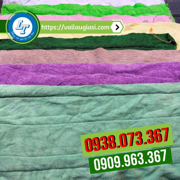 Khăn lau nối có nhiều màu sắc đa dạng Khăn lau nối có nhiều màu sắc đa dạng