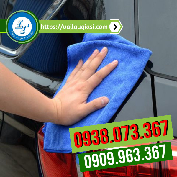 Bề mặt khăn mềm mịn không làm trầy xước bề mặt xe Bề mặt khăn mềm mịn không làm trầy xước bề mặt xe