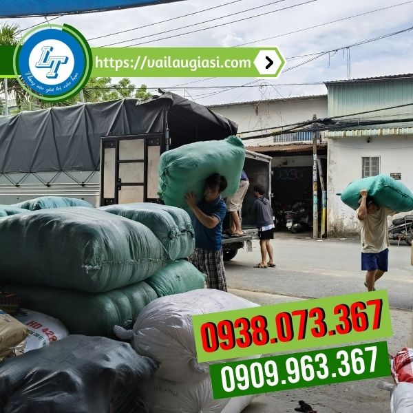 Giao hàng giẻ lau tận nơi Giao hàng giẻ lau tận nơi