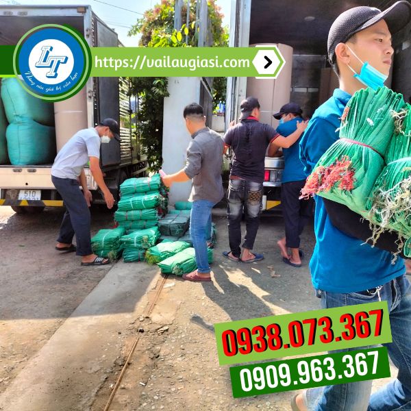 Giao sỉ bao tải đóng nước đá cho khách Giao sỉ bao tải đóng nước đá cho khách