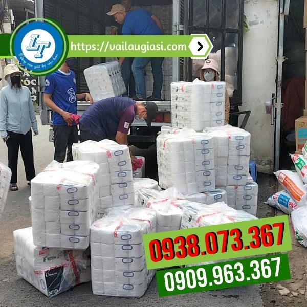 Lê Thanh giao sỉ khăn giấy ăn cho khách đến lấy tại kho Lê Thanh giao sỉ khăn giấy ăn cho khách đến lấy tại kho