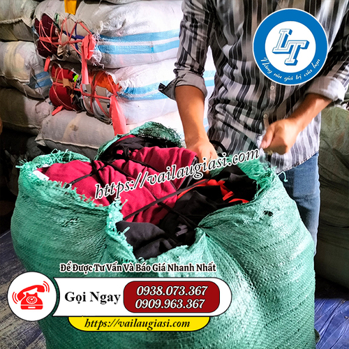 Lê Thanh trực tiếp sản xuất và đóng gói giẻ lau nhớt máy Lê Thanh trực tiếp sản xuất và đóng gói giẻ lau nhớt máy