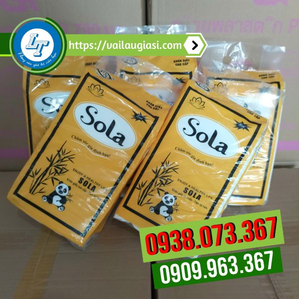 Khăn giấy rút treo tường Khăn giấy rút treo tường