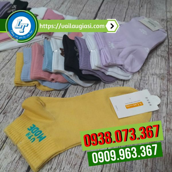 Mẫu mã tất vớ nữ thời trang Mẫu mã tất vớ nữ thời trang