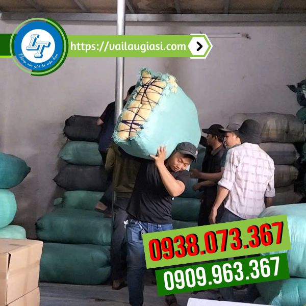 Mua giẻ lau trực tiếp tại kho Lê Thanh Mua giẻ lau trực tiếp tại kho Lê Thanh
