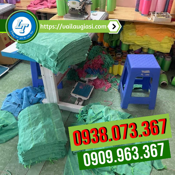 Quá trình sản xuất khăn lau theo cân tại Lê Thanh Quá trình sản xuất khăn lau theo cân tại Lê Thanh