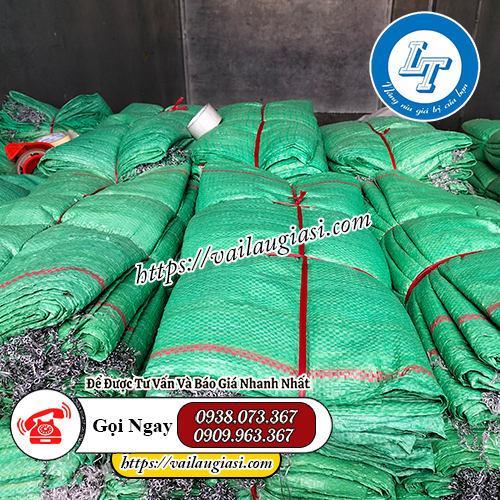 Sỉ số lượng bao tải đá giao cho khách Sỉ số lượng bao tải đá giao cho khách