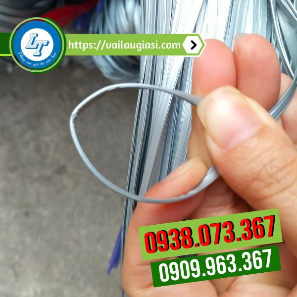 Sợi dây nilon mảnh nhưng chắc chắn Sợi dây nilon mảnh nhưng chắc chắn