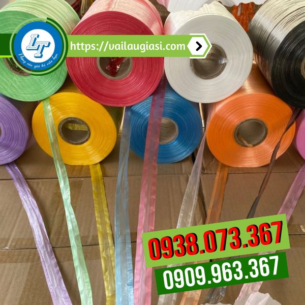 Dây nilon cột máy có đủ màu xanh, đỏ, vàng, tím, cam... Dây nilon cột máy có đủ màu xanh, đỏ, vàng, tím, cam...