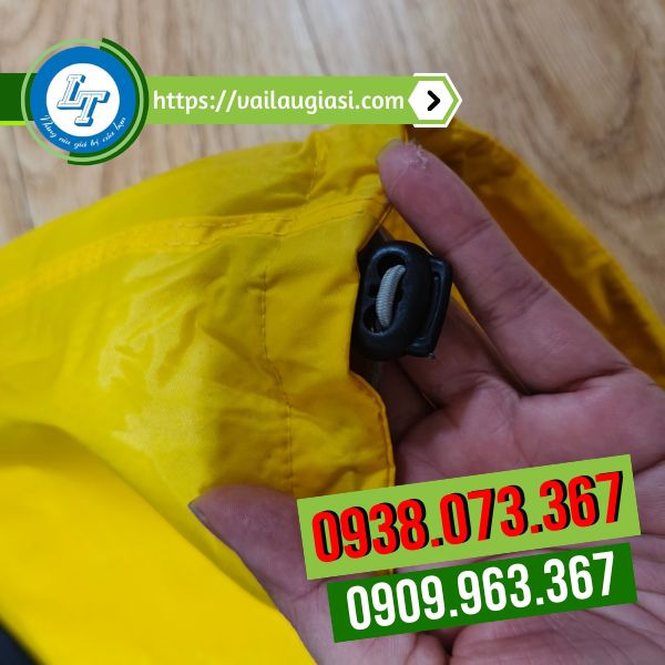 Thiết kế dây rút ở thân áo tiện lợi Thiết kế dây rút ở thân áo tiện lợi