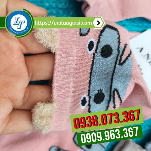 Thiết kế mẫu mã bắt mắt của vớ nữ Thiết kế mẫu mã bắt mắt của vớ nữ