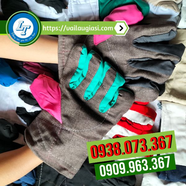 Găng tay vải mập thiết kế rộng rãi thoải mái Găng tay vải mập thiết kế rộng rãi thoải mái