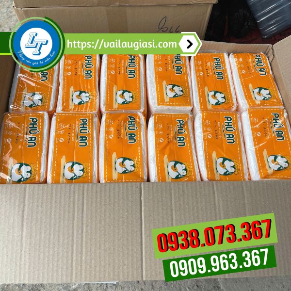 Thùng khăn giấy vuông Phú An giá sỉ tốt Thùng khăn giấy vuông Phú An giá sỉ tốt