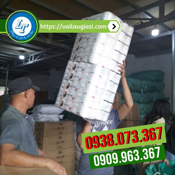 Trực tiếp giao hàng tại kho cho khách Trực tiếp giao hàng tại kho cho khách