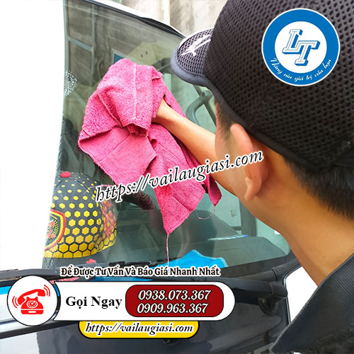 Ứng dụng lau xe tải của khăn lau công nghiệp Ứng dụng lau xe tải của khăn lau công nghiệp