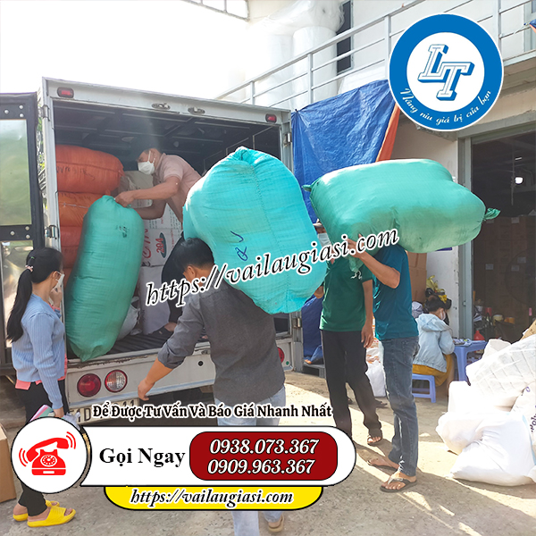 Giao hàng vải lau công nghiệp tại Lê Thanh