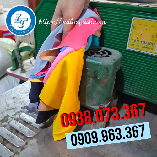 Vải lau nhiều lớp dùng để lau bụi bẩn, dầu nhớt trên máy móc Vải lau nhiều lớp dùng để lau bụi bẩn, dầu nhớt trên máy móc