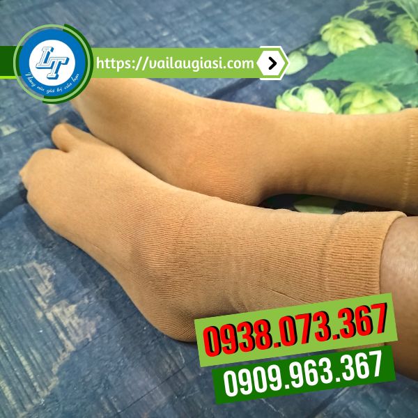 Vớ xỏ ngón chân sát chân Vớ xỏ ngón chân sát chân