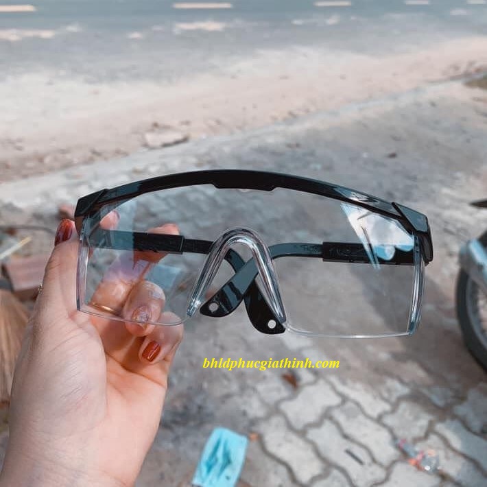 KÍNH BẢO HỘ EVEREST EV 105B TRẮNG - ĐEN