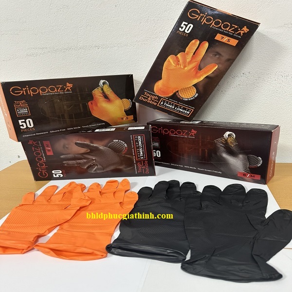 Găng tay Nitrile chuyên dụng trong thực phẩm chống dầu và hoá chất Grippaz PIP 67-246 màu đen