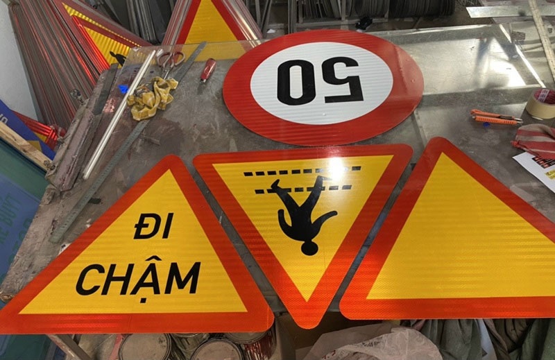 Chuyên Sản Xuất & Cung Cấp Biển Báo Giao Thông, Biển Báo Công Trình