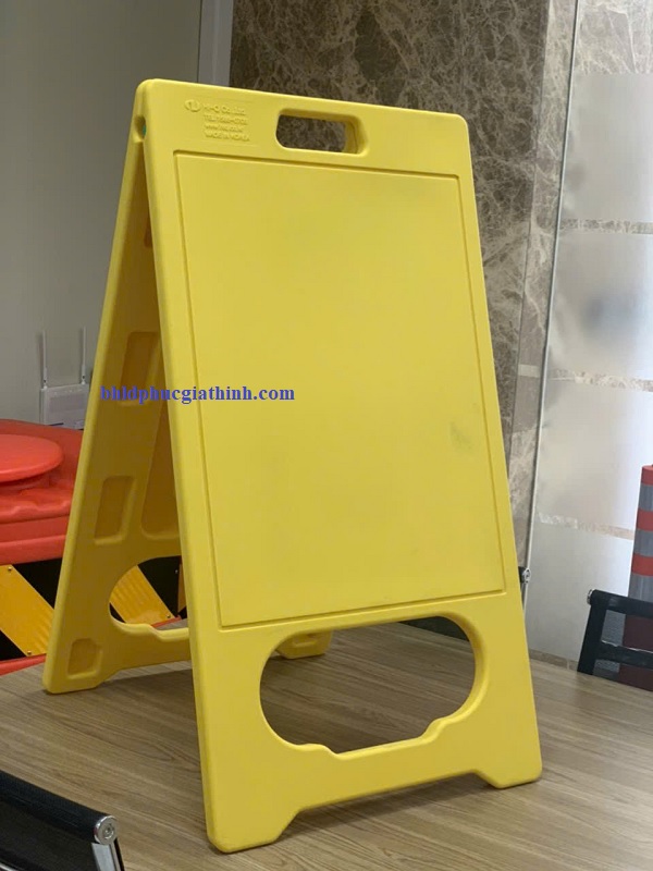 Bảng cảnh báo chữ A cỡ đại kích thước W520 x H970mm