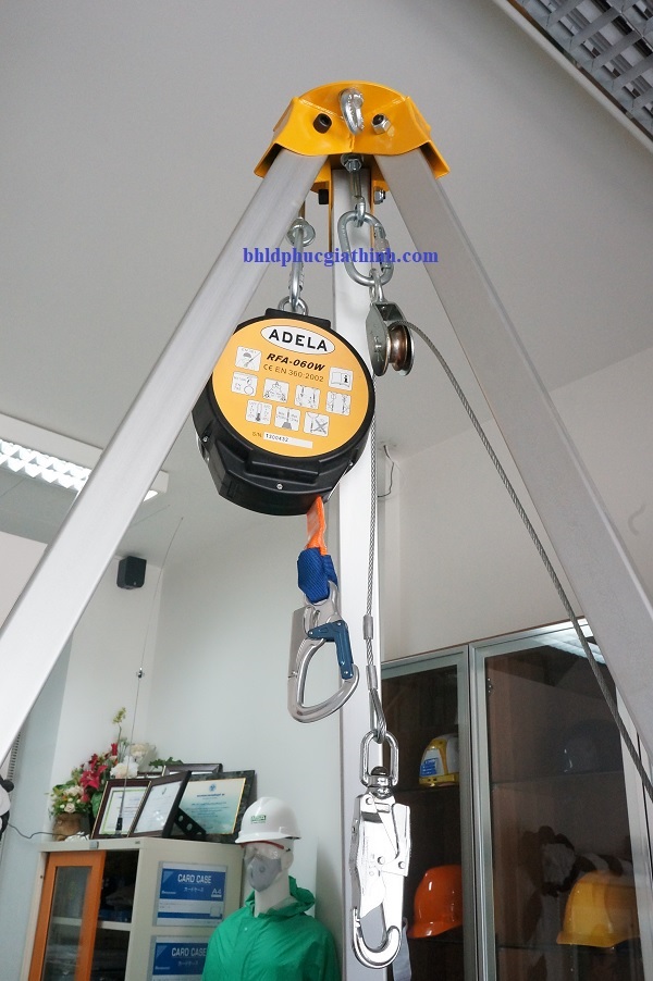 Bộ tời 3 chân ADELA RT025 chính hãng