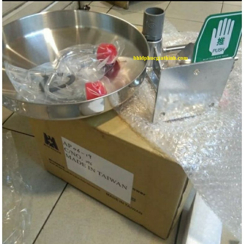 Bồn rửa mắt khẩn cấp Blue Eagle EW402 chất liệu INOX 304 loại treo tường