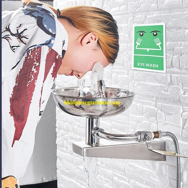 Bồn rửa mắt khẩn cấp gắn tường bằng chất liệu INOX 304 chống rỉ sét