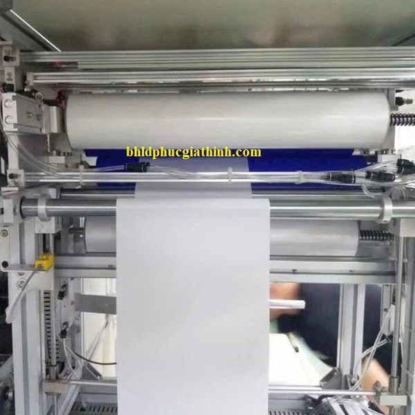 Con lăn PE dính bụi phòng sạch kích thước lõi 76mm dài 65cm