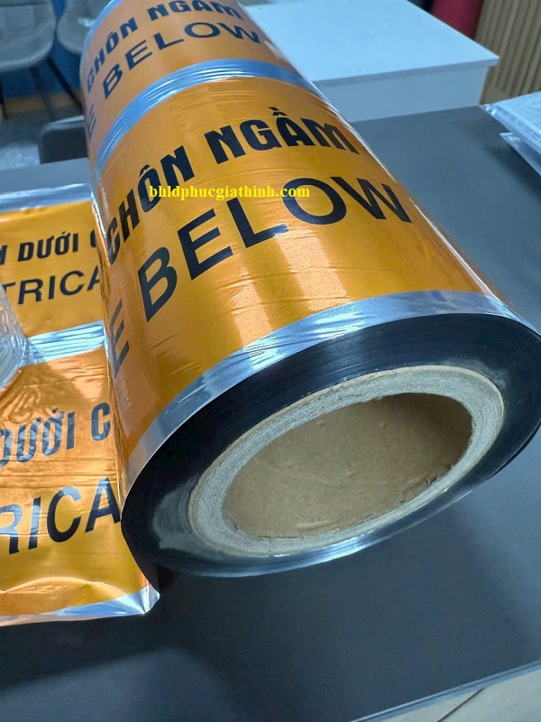 Cuộn Cảnh Báo Bên Dưới Có Cáp Điện Chôn Ngầm dài 500m chất liệu PET