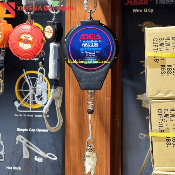 Cuộn dây hãm tự động chống rơi dài 20m Adela RFA-200 dây cáp thép 4mm