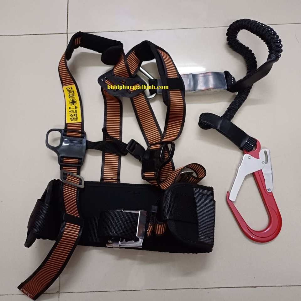 Dây an toàn bán thân kiểu Hàn Quốc giảm xóc 1 móc nhôm có đệm lưng