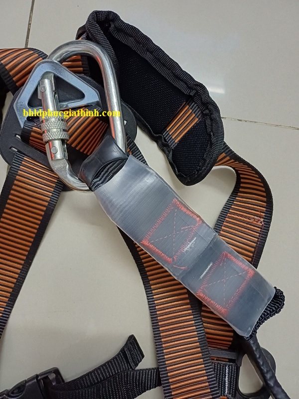 Dây an toàn bán thân kiểu Hàn Quốc giảm xóc 1 móc nhôm có đệm lưng