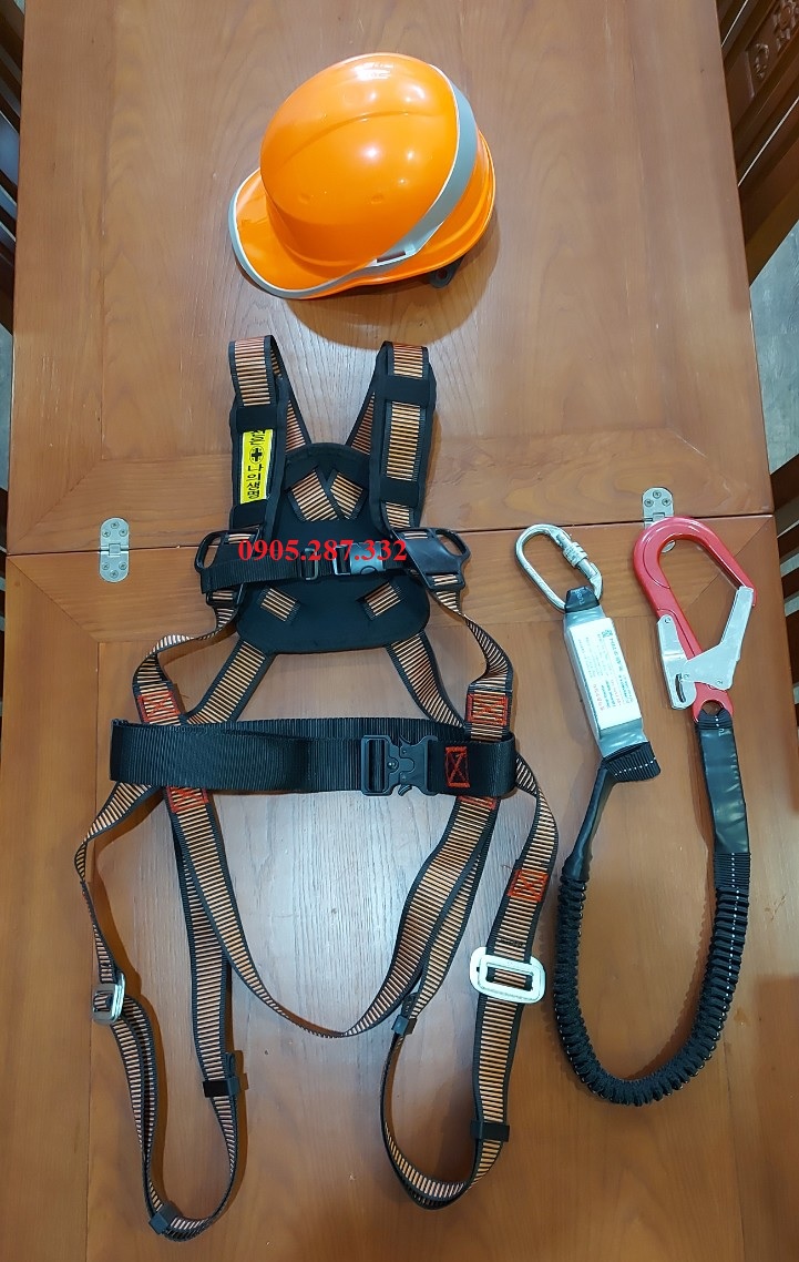 Dây an toàn toàn thân 1 móc nhôm có giảm sốc giá rẻ