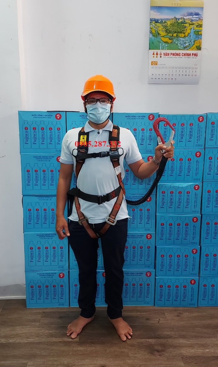 Dây an toàn toàn thân 1 móc nhôm có giảm sốc giá rẻ