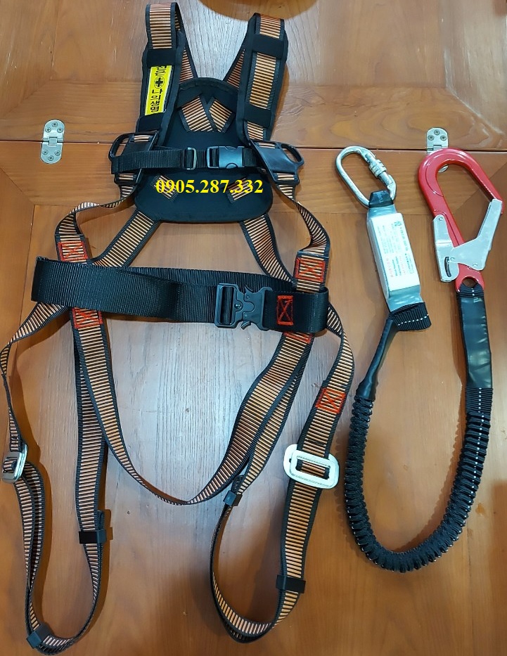 Dây an toàn toàn thân 1 móc nhôm có giảm sốc giá rẻ