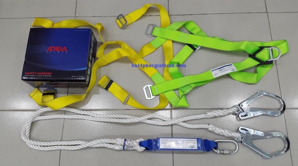 Dây an toàn toàn thân Adela H4501 kết hợp dây treo giảm sóc 2 móc thép EW32