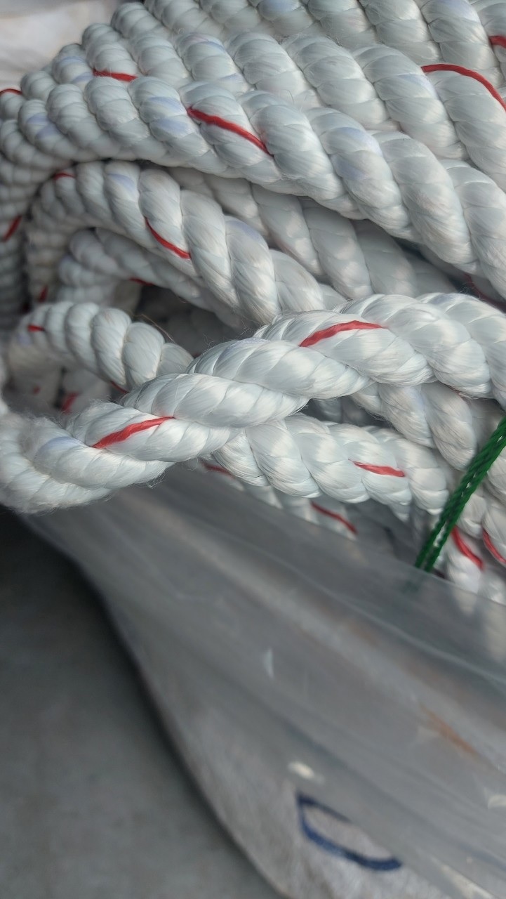 Dây thừng PP (Polypropylene): Đặc điểm ứng dụng và lợi ích