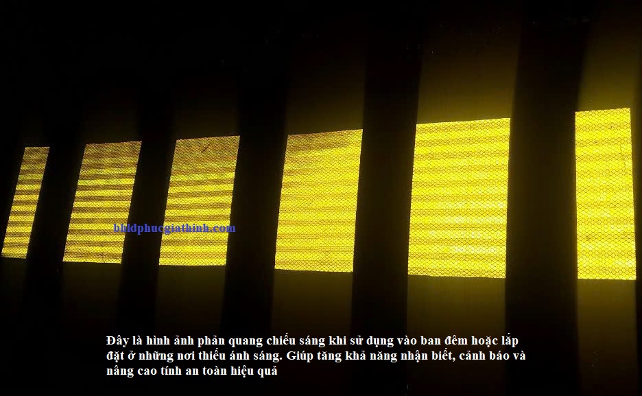 Đệm cao su chống va đập giảm chấn có phản quang kích thước 1000x200x100mm