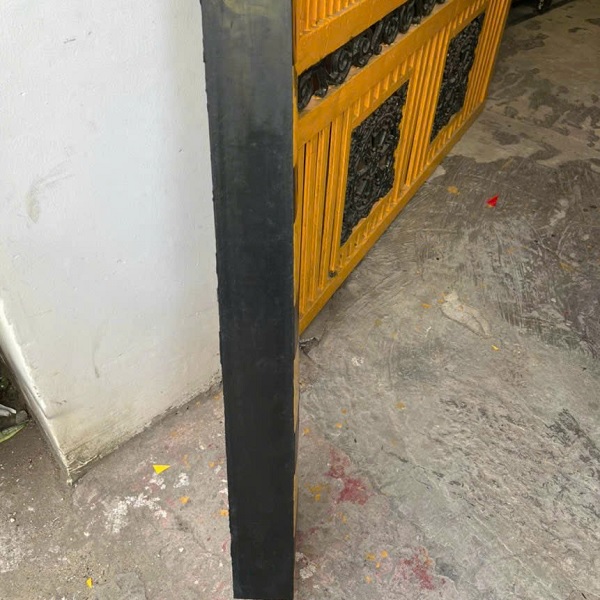 Đệm cao su chống va đập giảm chấn có phản quang kích thước 1000x200x100mm