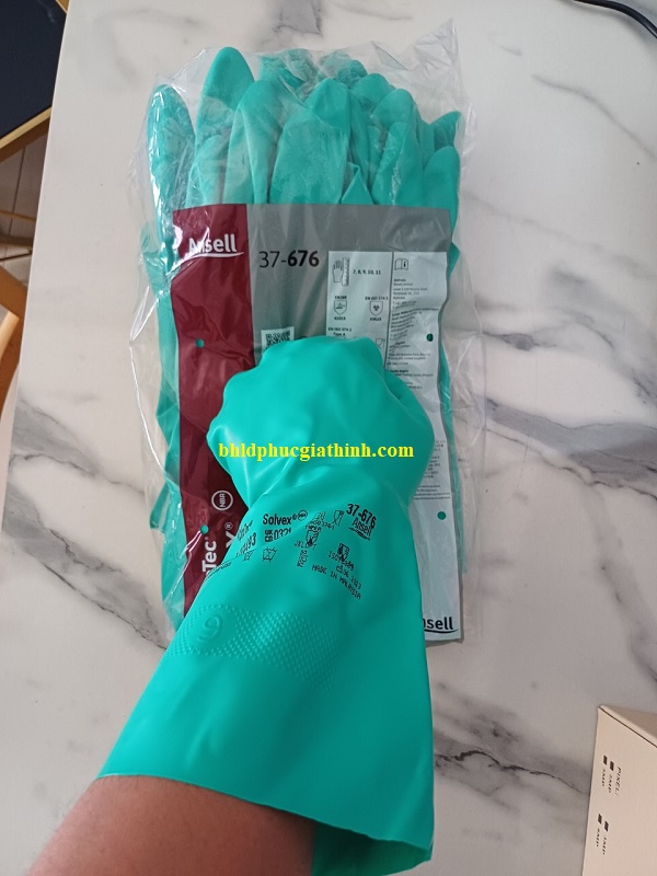 Găng tay chống hoá chất chống dầu Ansell 37-676 dùng được nhiều lần