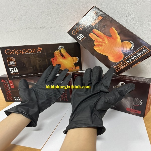 Găng tay Nitrile chuyên dụng trong thực phẩm chống dầu và hoá chất Grippaz PIP 67-246 màu đen